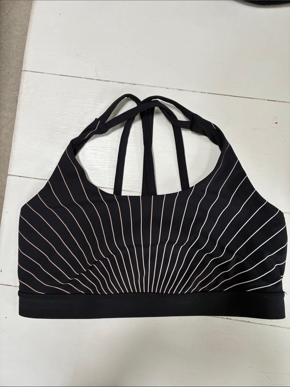 Lululemon sports bra size 10. EUC!